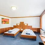 Hotel Paradies