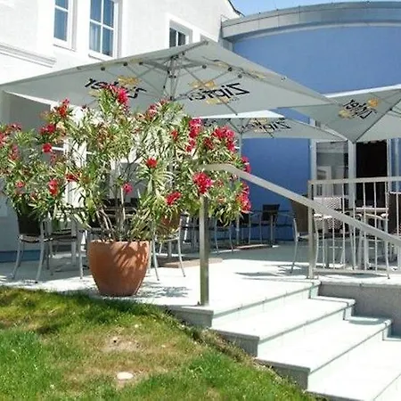 Paradies 4* Graz