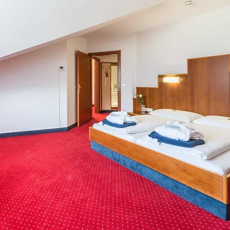 Paradies 4* Graz