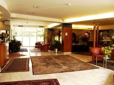 Paradies Szálloda Graz