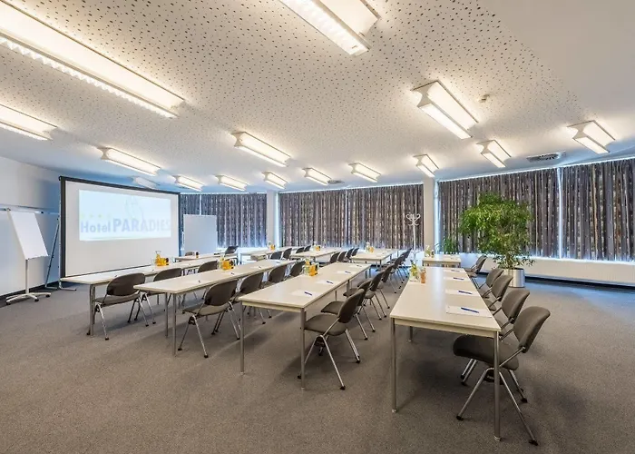 Paradies 4* 格拉茨